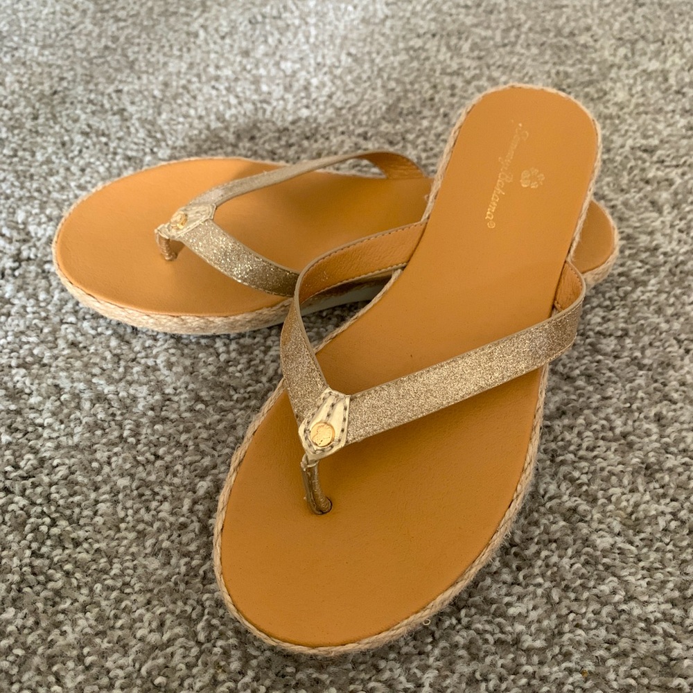 Like new gold Tommy Bahama espadrilles flip flops size 8.